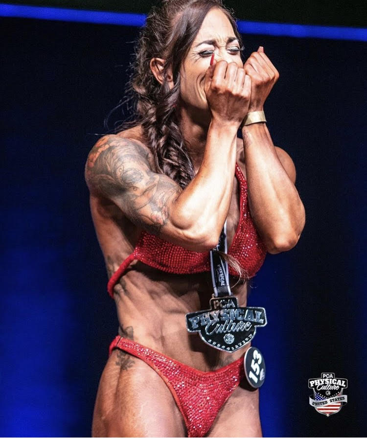 Lauren Hemming - Torres. PCA Figure World Champion